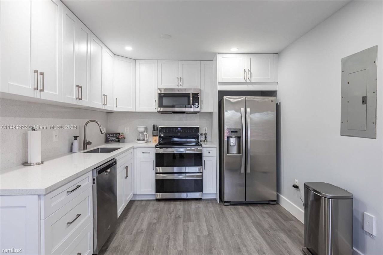 7125 Nw 173rd Dr #2405 - Photo 3 of 20