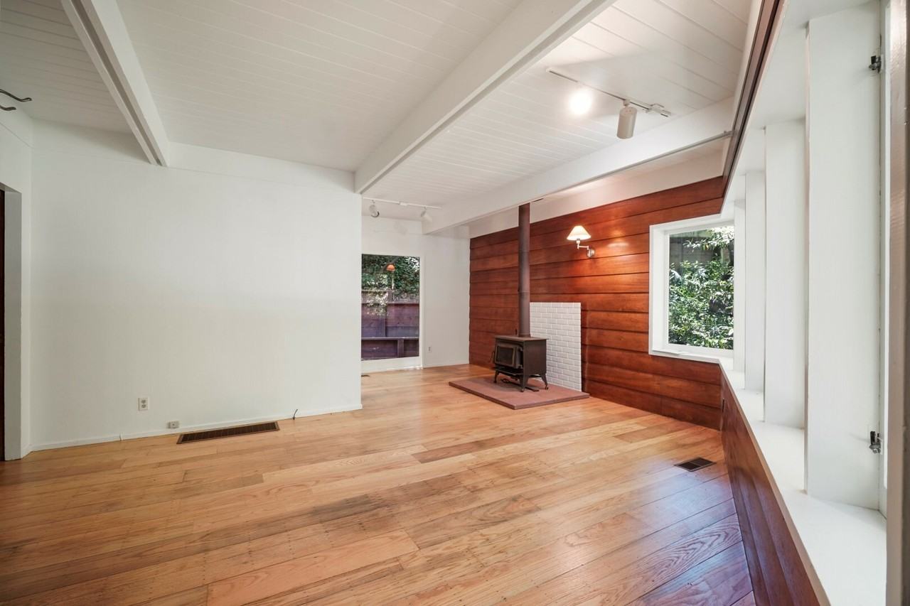 6308 Thornhill Dr - Photo 3 of 17