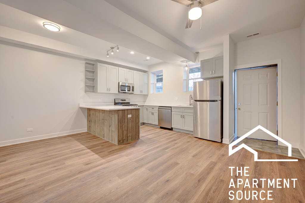 1142 W 17th St #G - Photo 4 of 17