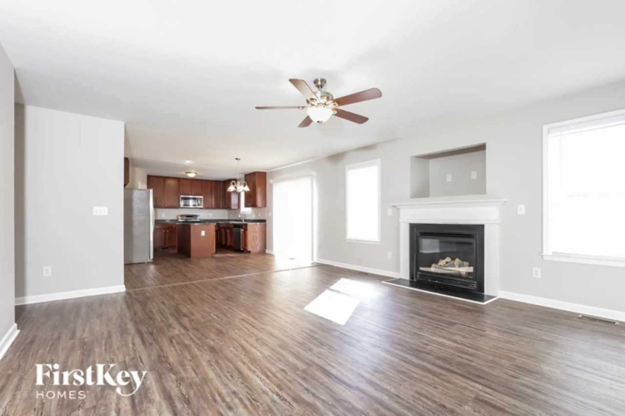 1109 Evening Shade Ave - Photo 2 of 13