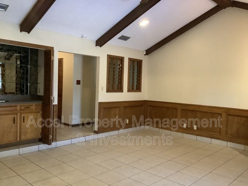 3304 Heron Ave - Photo 3 of 15