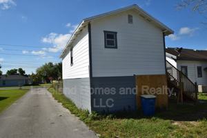 featured image of 1060 1/2 E Wabash St