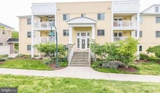 4113 S Four Mile Run Dr #204 - Photo 1 of 1