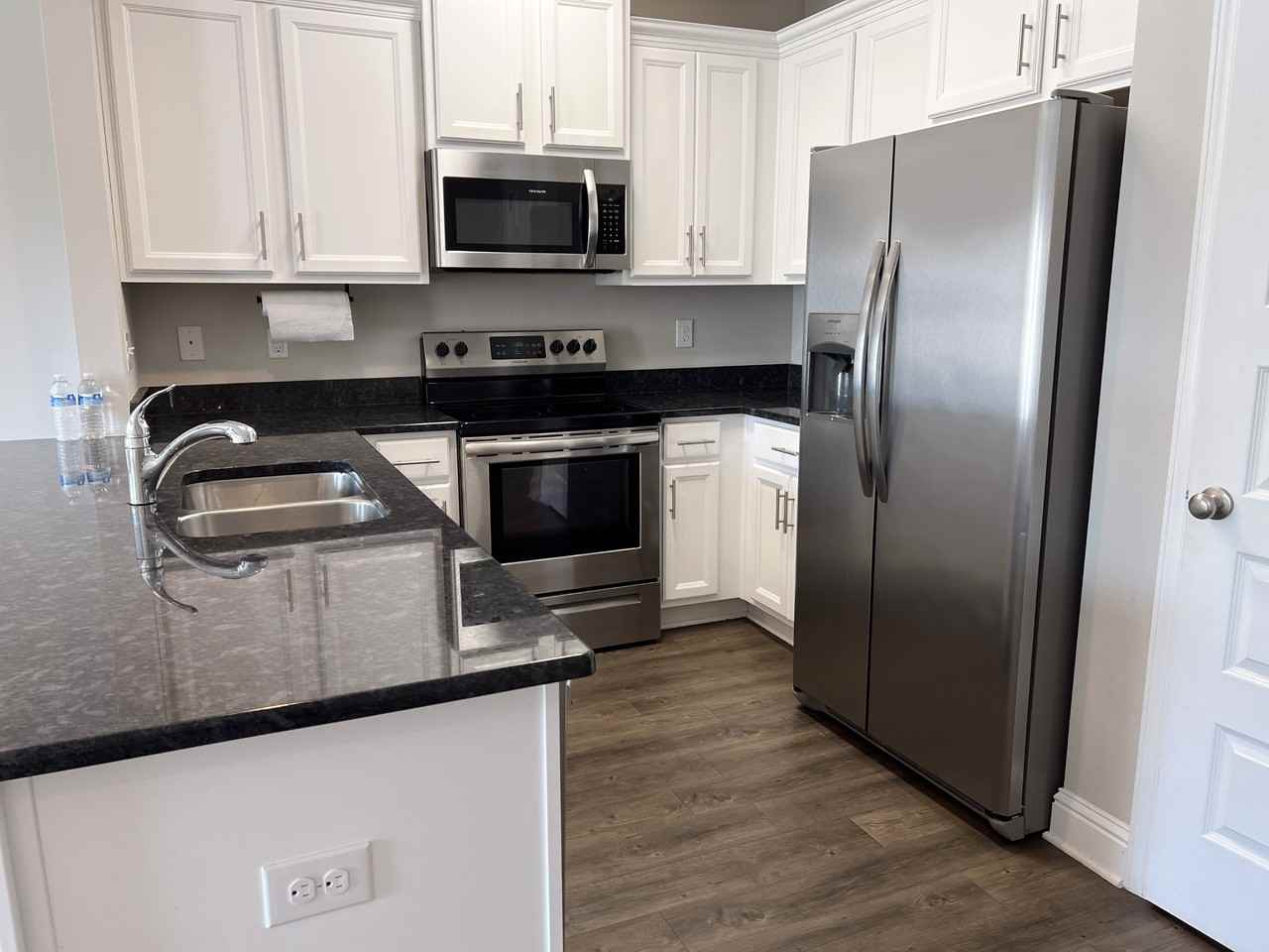 6728 Spaniel Dr - Photo 3 of 15