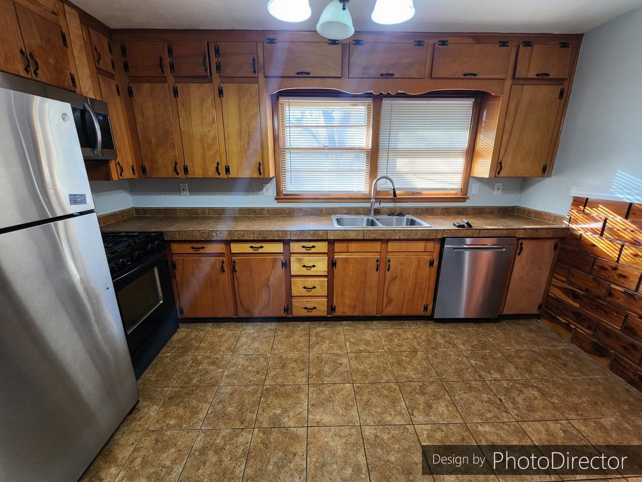 1908 N Kiger Rd - Photo 3 of 17