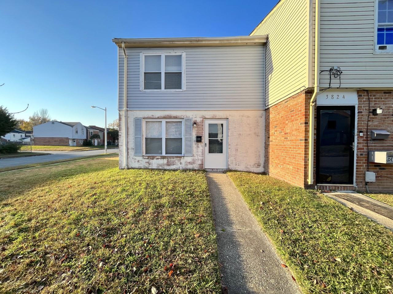 3828 Schooner Trl - Photo 2 of 36