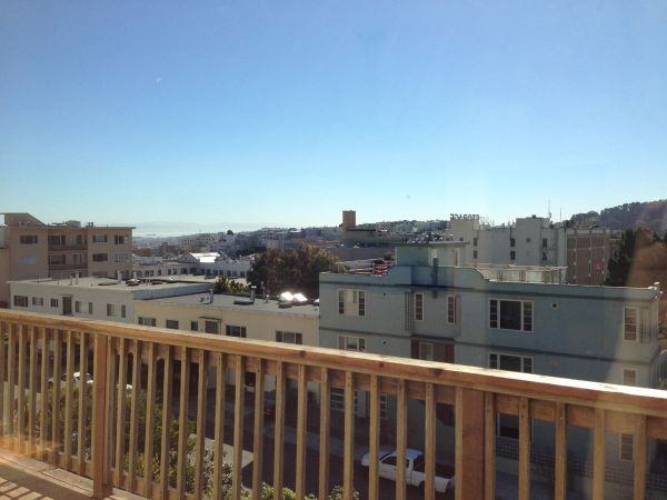 658 Laurel St - Photo 2 of 6