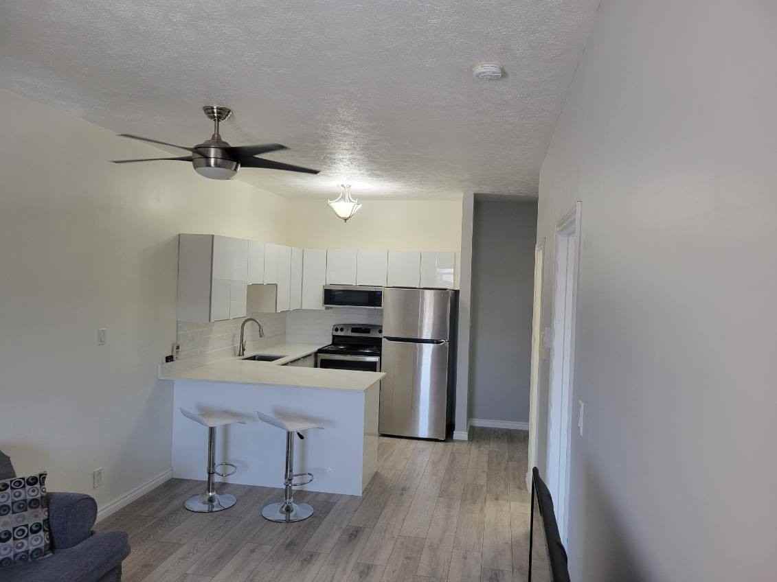 291 9th Street East - Photo 3 of 10