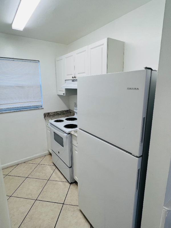 510 24th Ave N #603 - Photo 4 of 14