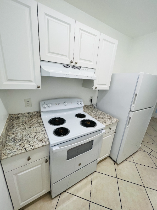 510 24th Ave N #603 - Photo 6 of 14