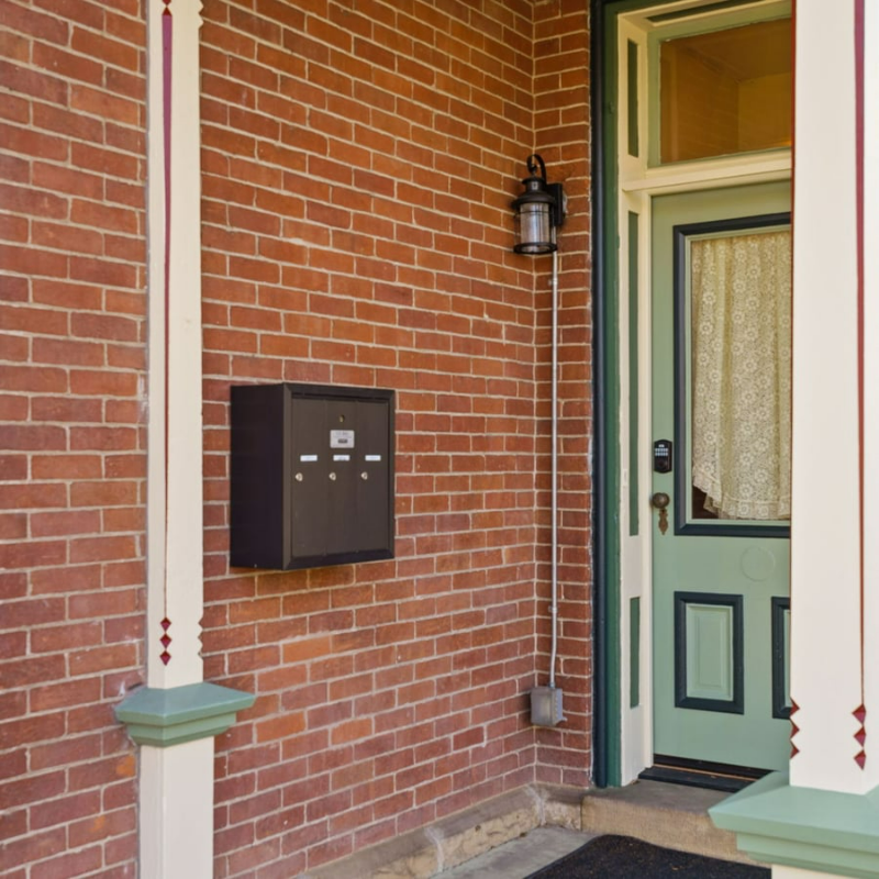 503 Mathews St #1 - Photo 2 of 10