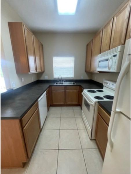 1650 Retreat View Circle - Photo 6 of 24