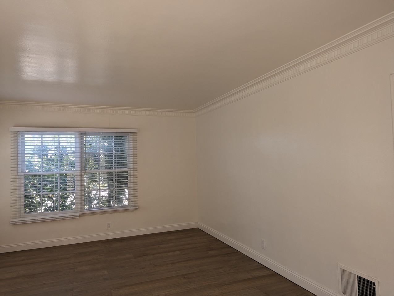 3624 Stocker St #3624 - Photo 3 of 14
