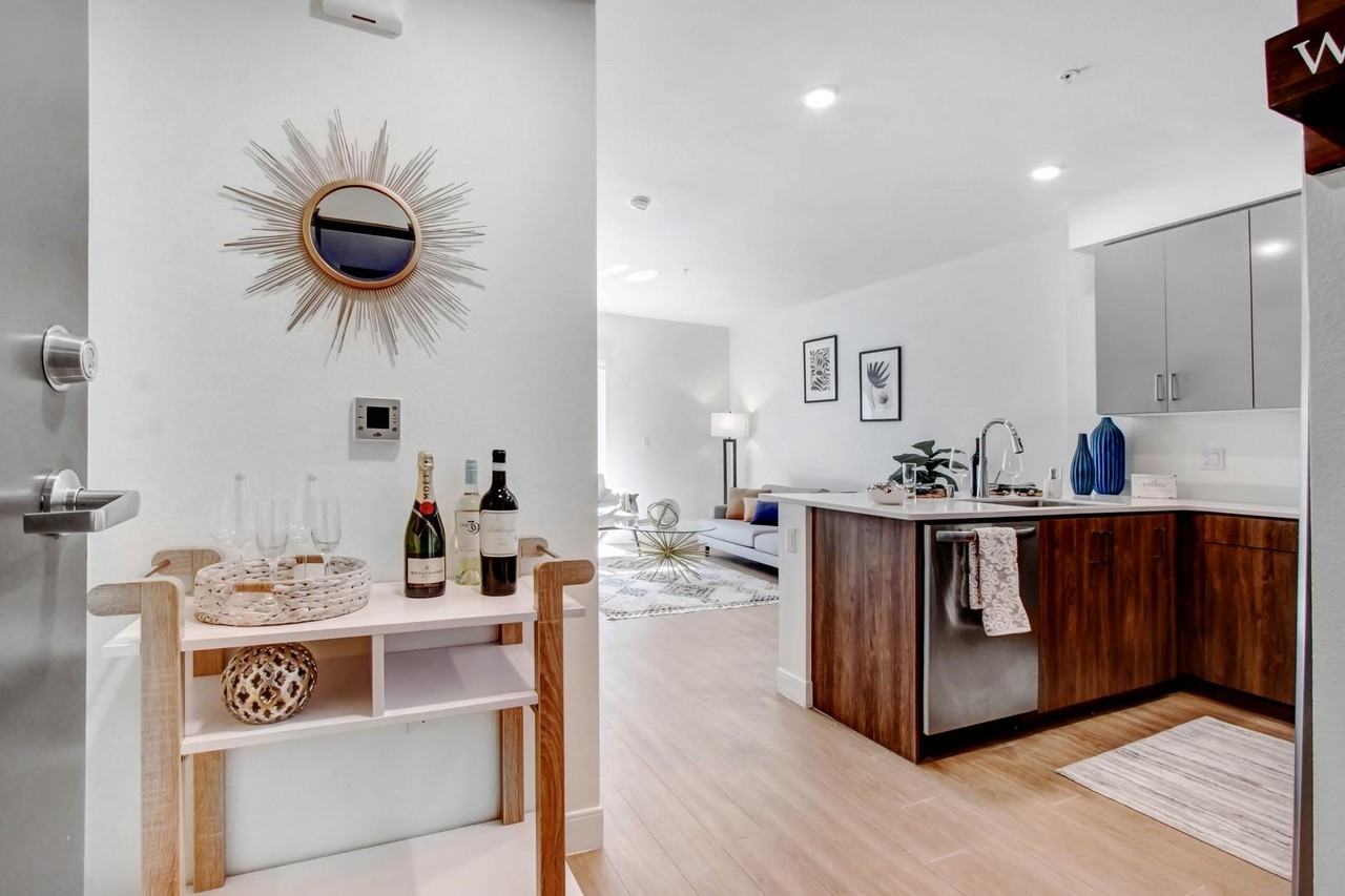 Watermark Apartments - Photo 4 of 62