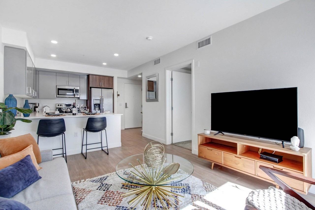 Watermark Apartments - Photo 5 of 62