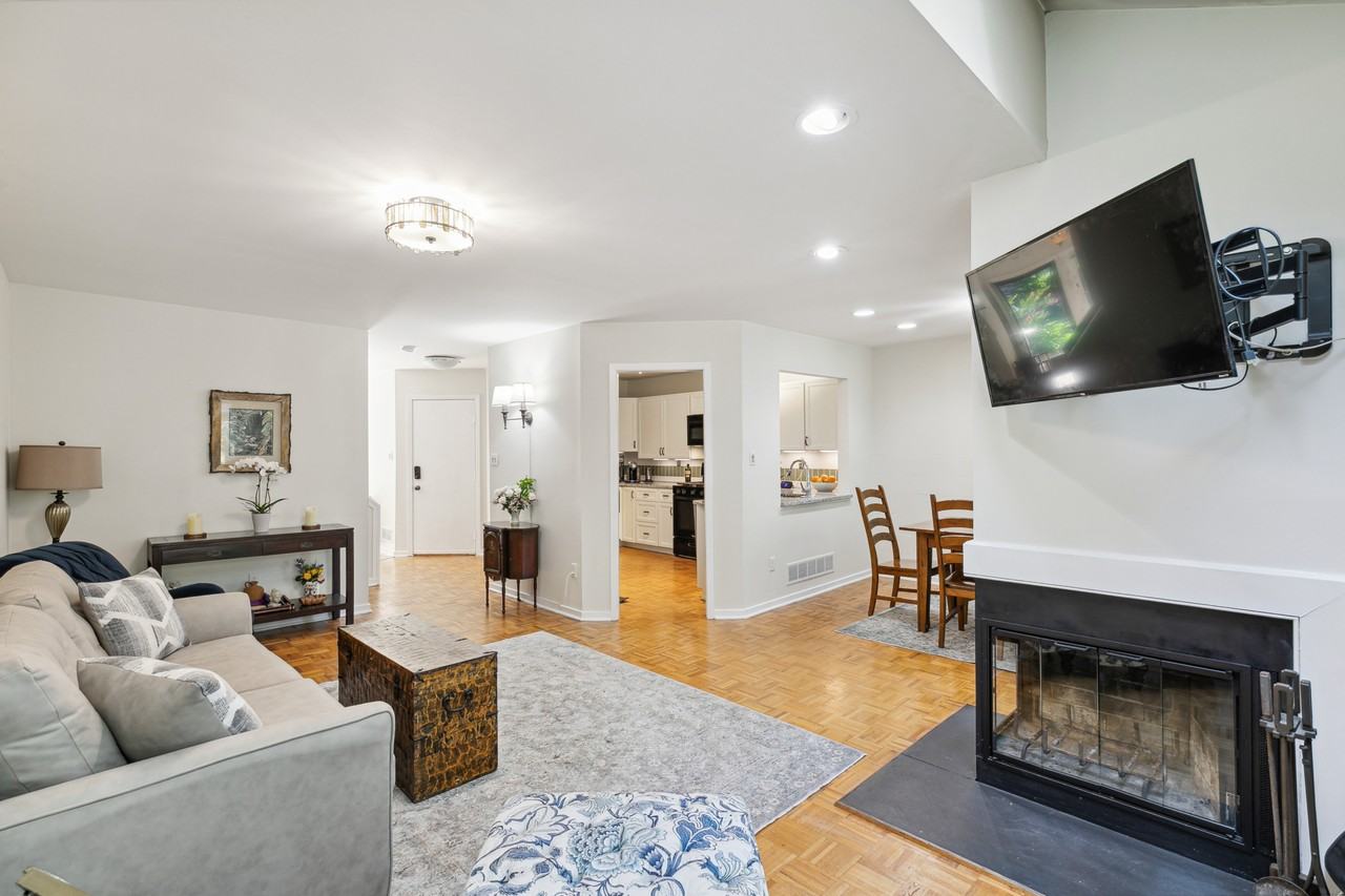540 Haverford Rd #9 - Photo 3 of 19