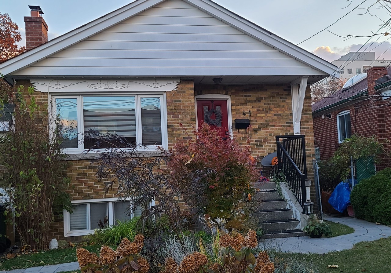2223 Kingston Road - Photo 3 of 7