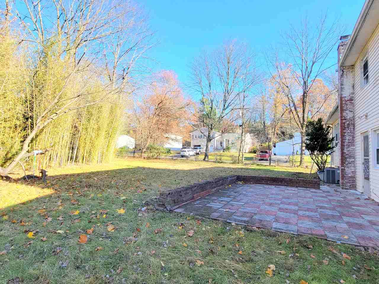 8 Flynn Terrace - Photo 3 of 19