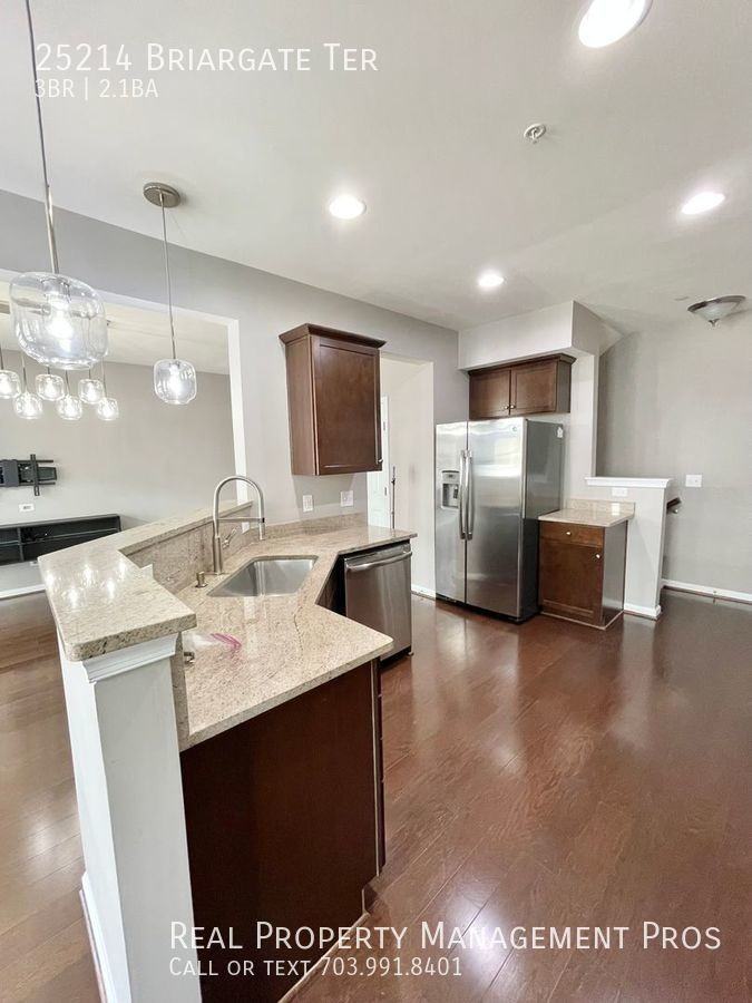 25214 Briargate Ter - Photo 2 of 29