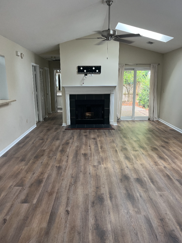 1283 Llewellyn Rd - Photo 4 of 15