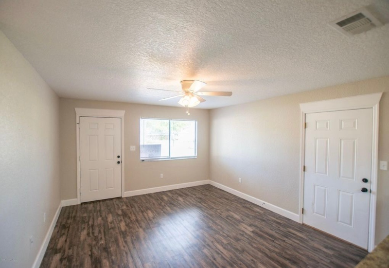 5570 Sisson Rd - Photo 2 of 20