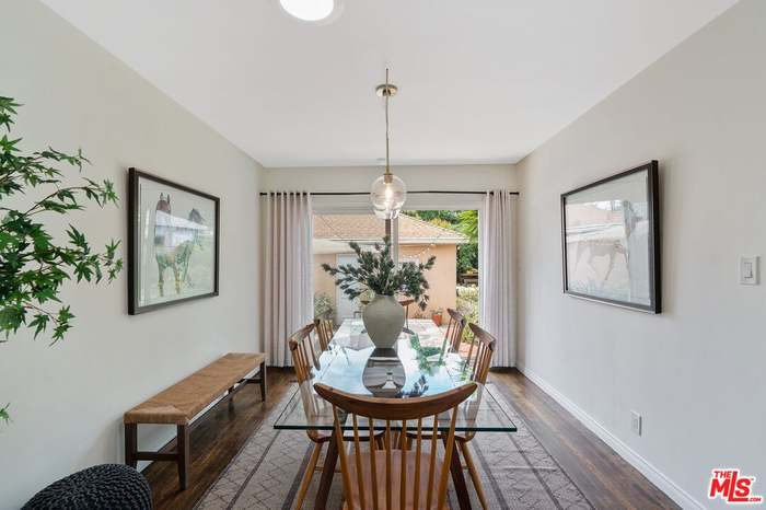 1585 Forest Ave - Photo 3 of 19