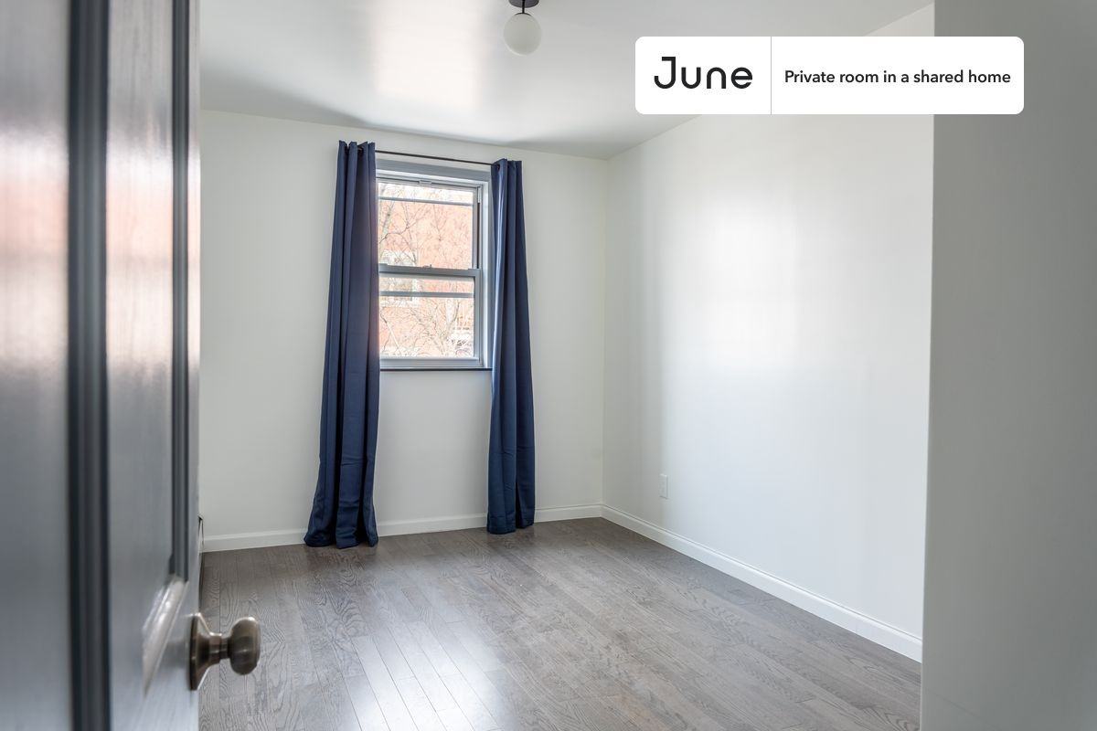 2572 Steinway St #A - Photo 2 of 19