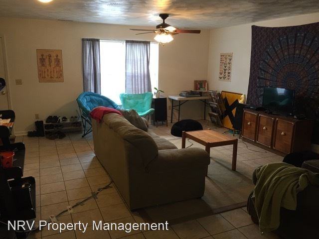 1422 Christine Court - Photo 3 of 5