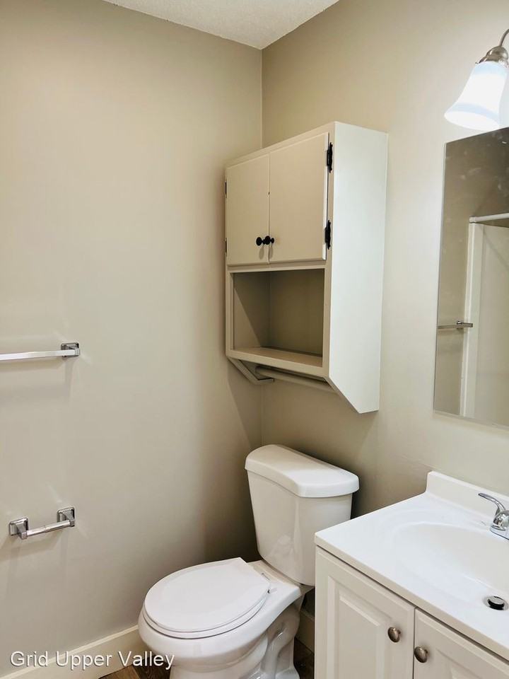 70, 90, 120, 140 Public Way - Photo 3 of 6