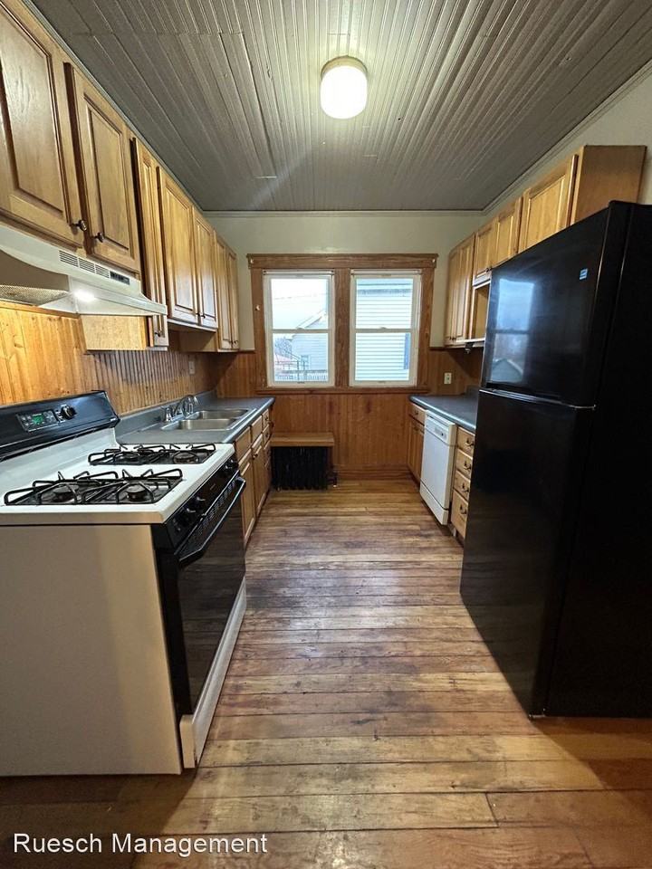 516 New York Ave - Photo 3 of 9