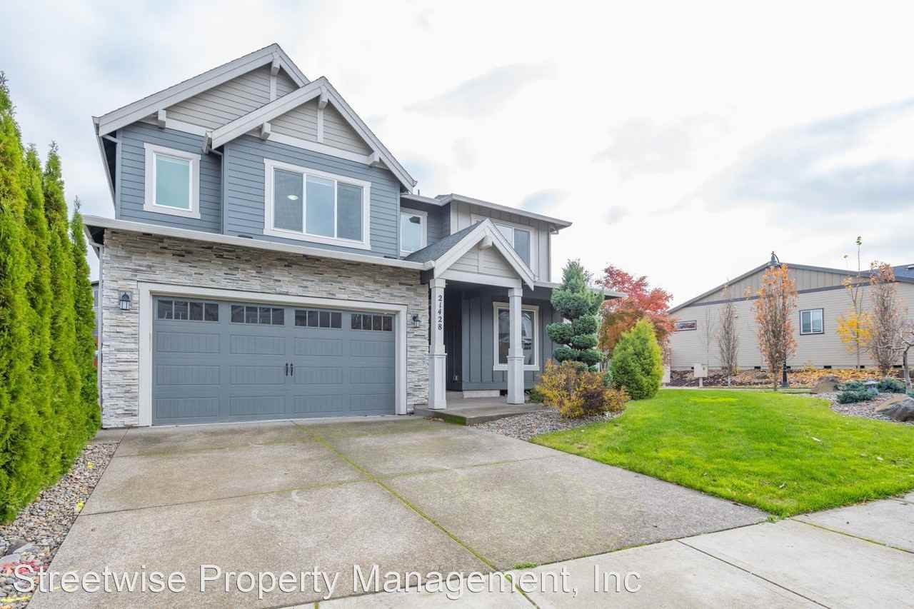 21428 Sw Yorkshire Way - Photo 3 of 50