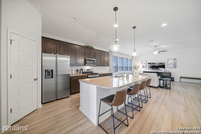 12927 Maridell Park - Photo 3 of 10