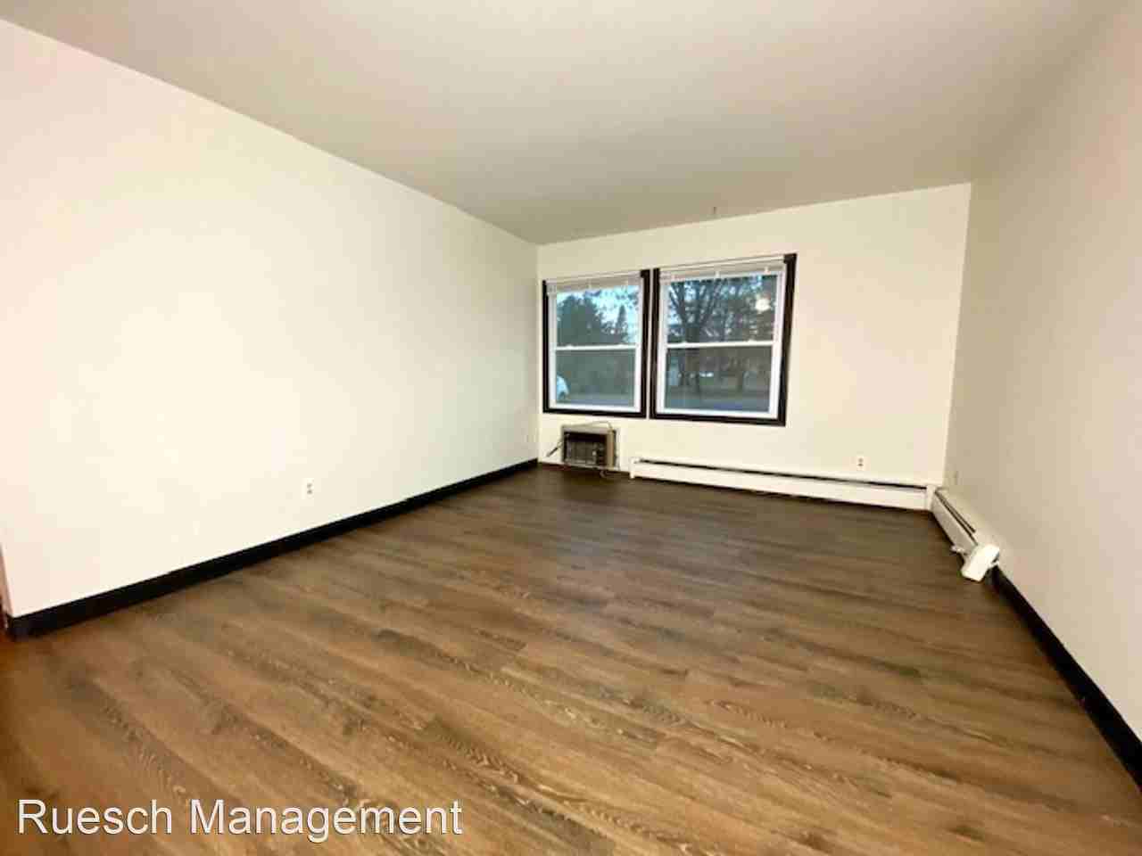 101 Riverview Dr - Photo 3 of 13