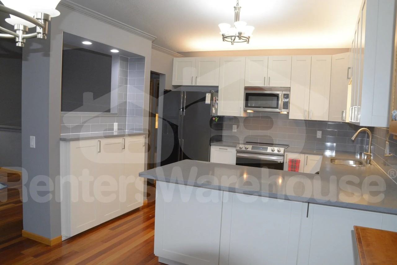 710 E 143rd St - Photo 2 of 22