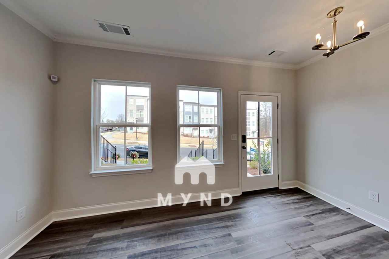 2642 Creekside Dr Nw - Photo 3 of 24