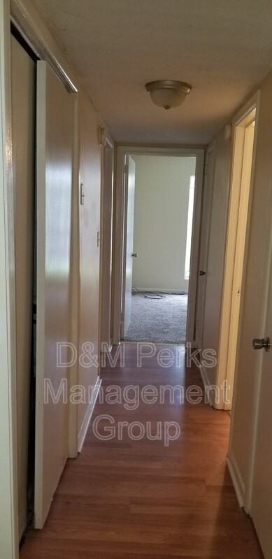 764 81st St S #B - Photo 6 of 17