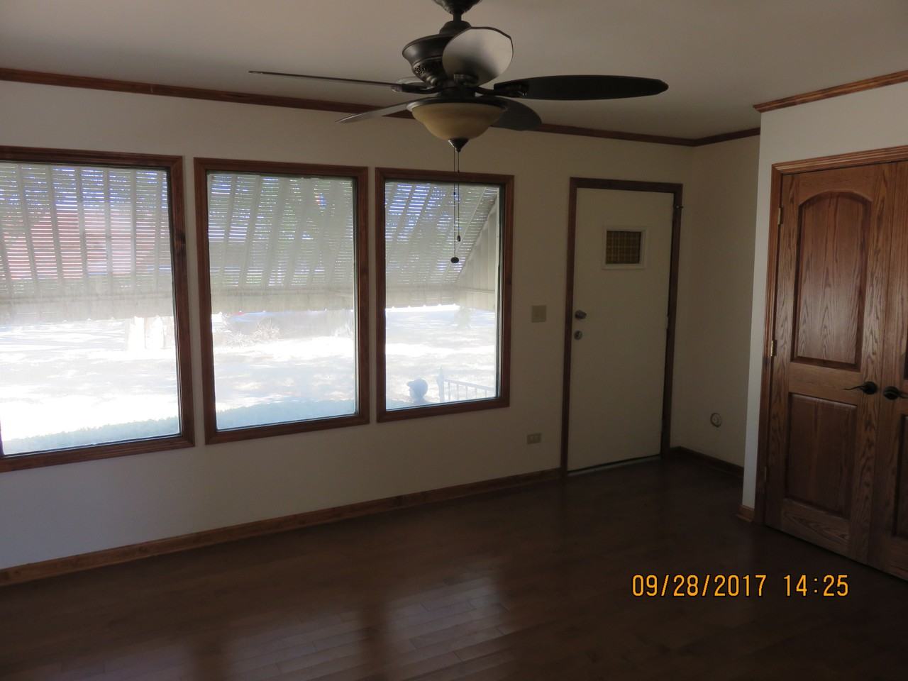 2920 S 11th Ave - Photo 3 of 13