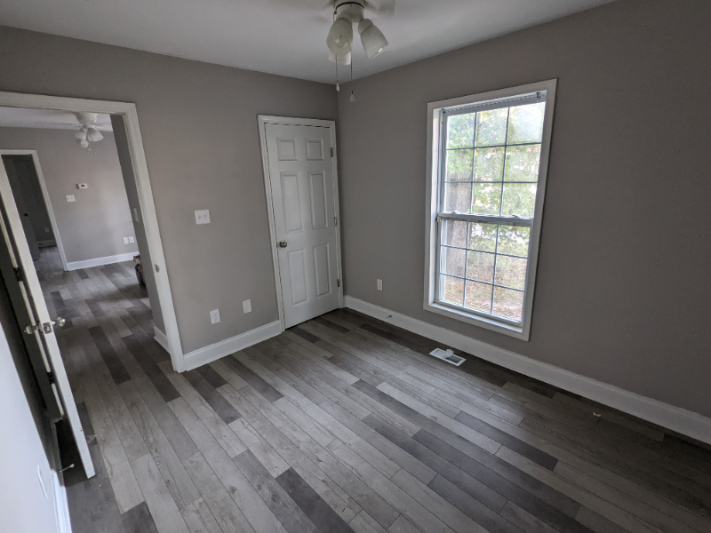 5621 Button St - Photo 2 of 13