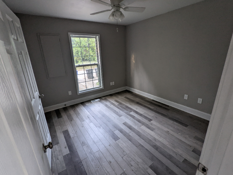 5621 Button St - Photo 6 of 13