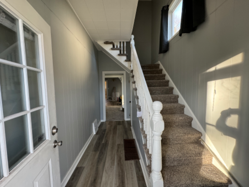 152 W Pewabic St - Photo 2 of 10