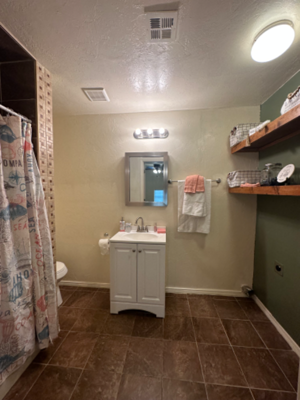 3329 Ne 14th St - Photo 4 of 12