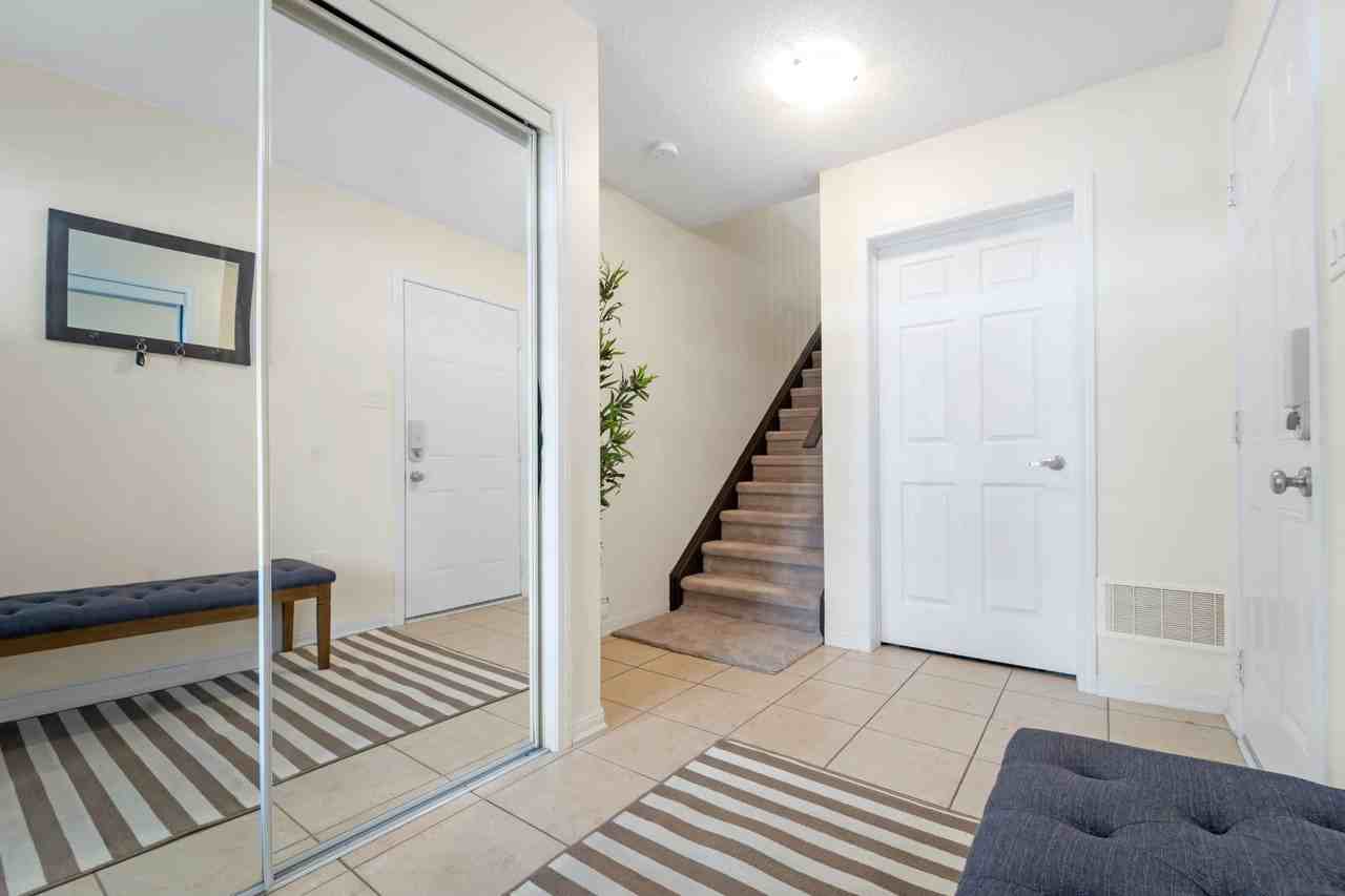 6020 Derry Road - Photo 3 of 14