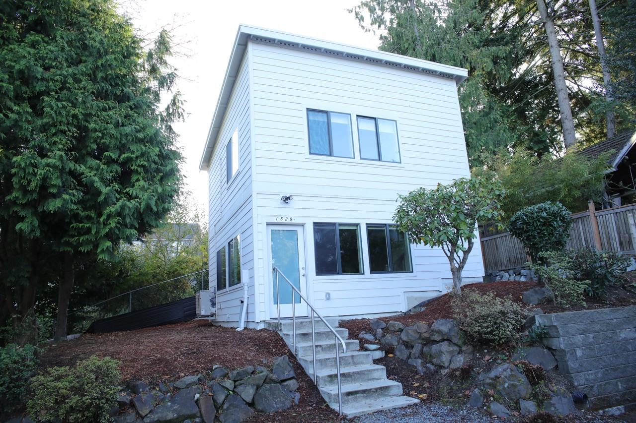 1529 Ne 92nd St #NA - Photo 2 of 40