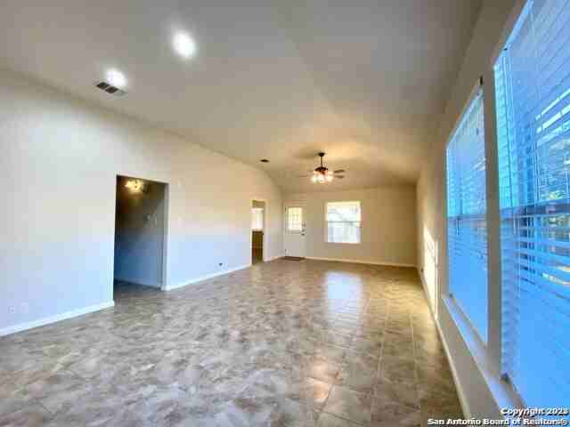 2602 Adams Cir - Photo 3 of 13