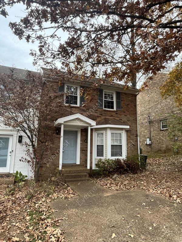 1011 Pleasant View Dr - Photo 3 of 40