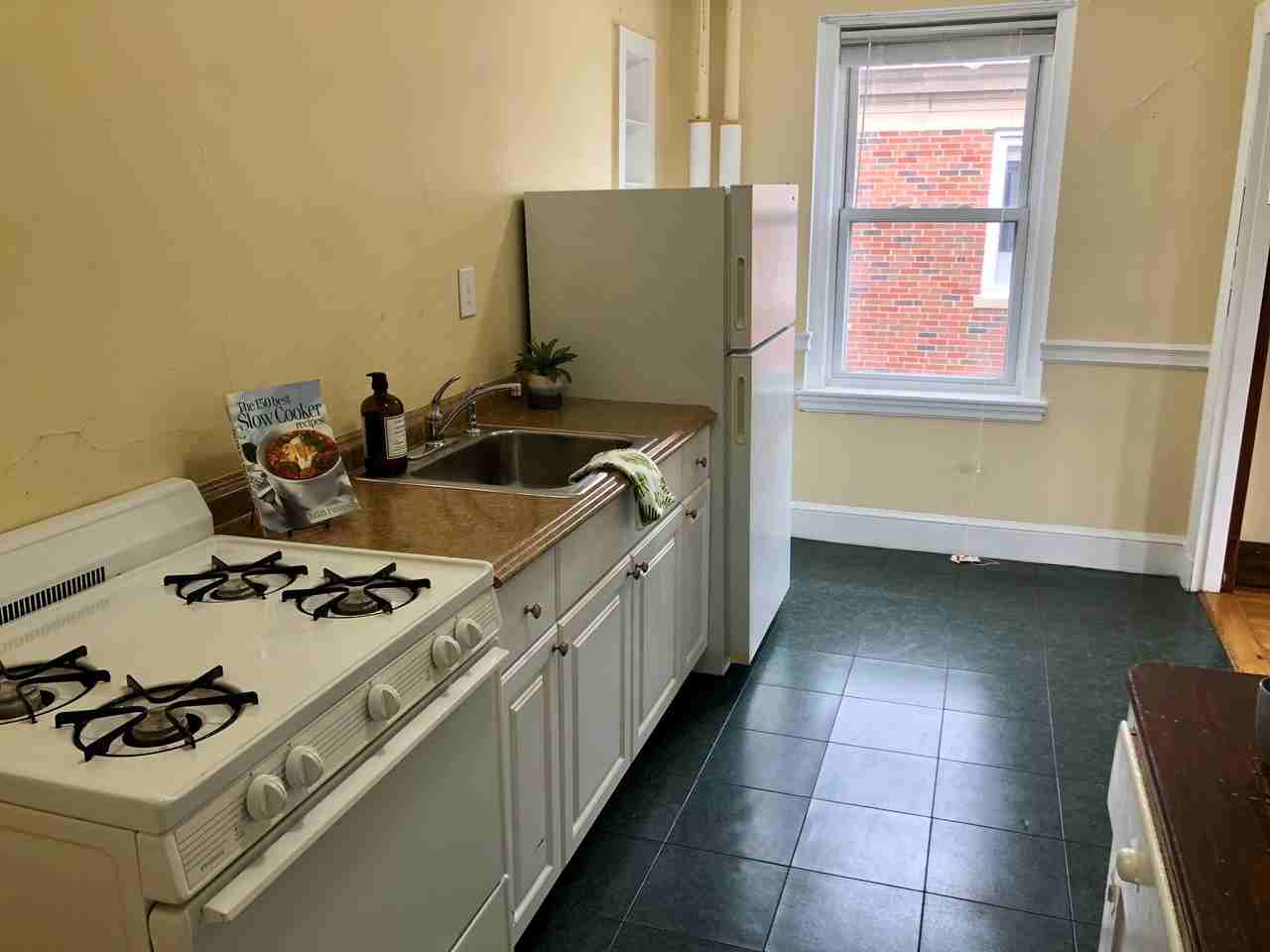 49 Dover St #0023 - Photo 6 of 7