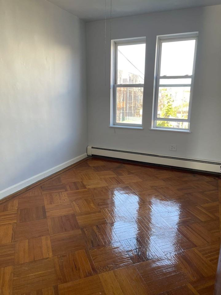 1619 Benson Avenue 2f - Photo 3 of 14