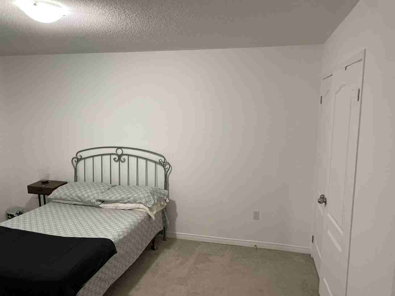 145 Kenneth Cole Dr - Photo 2 of 9