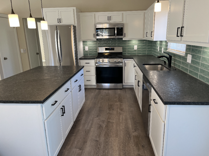 323 Lamoreaux Dr Nw - Photo 3 of 14