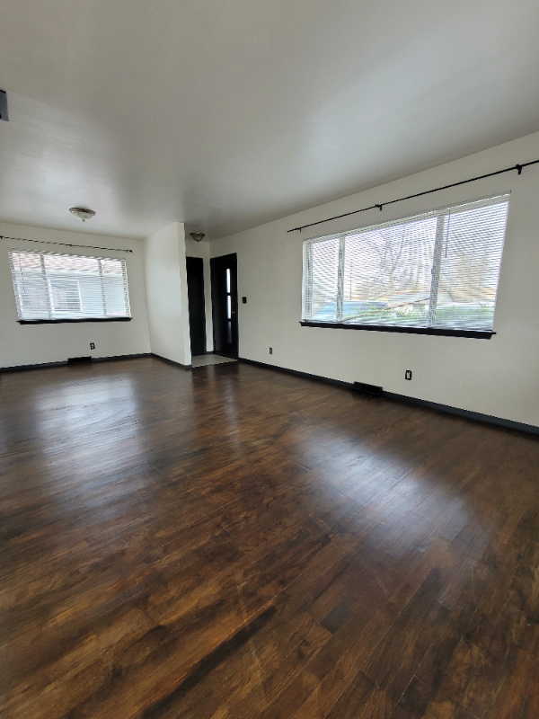 42nd Street Southwest #224 - Photo 4 of 19